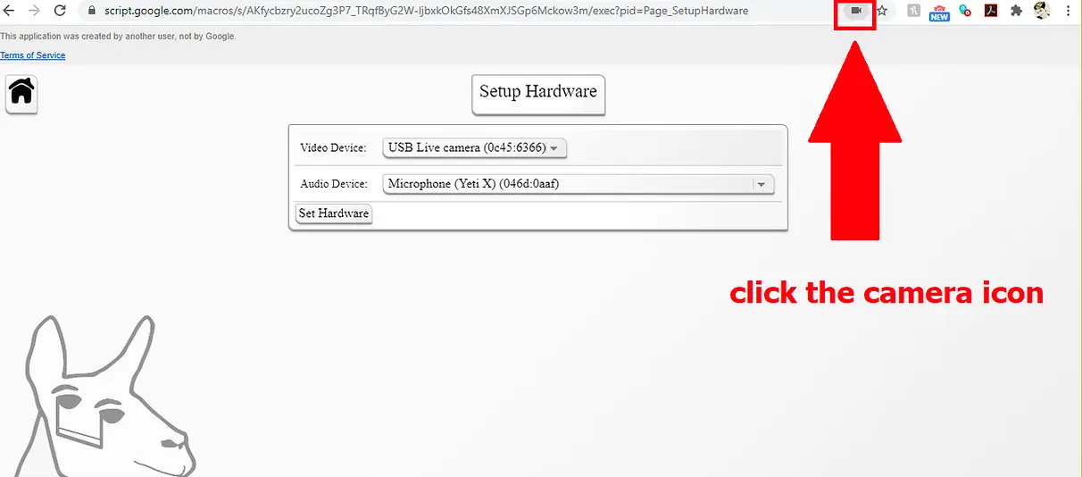 The first image of a tutorial series to fix your camera in Cyborg Llama: click the camera icon.